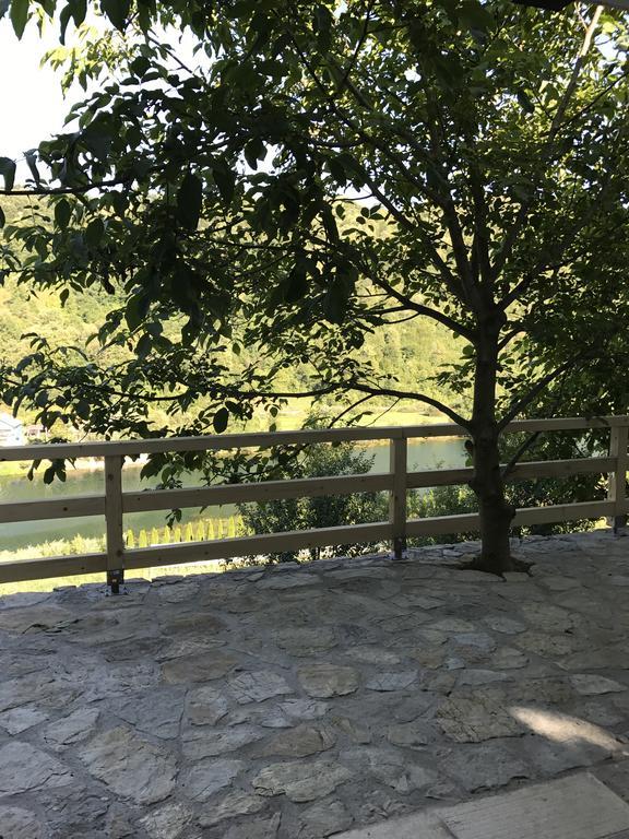 6 New River View Apartments Bihać Esterno foto